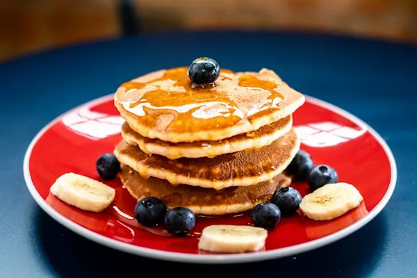 Fluffy Pancake with Berries